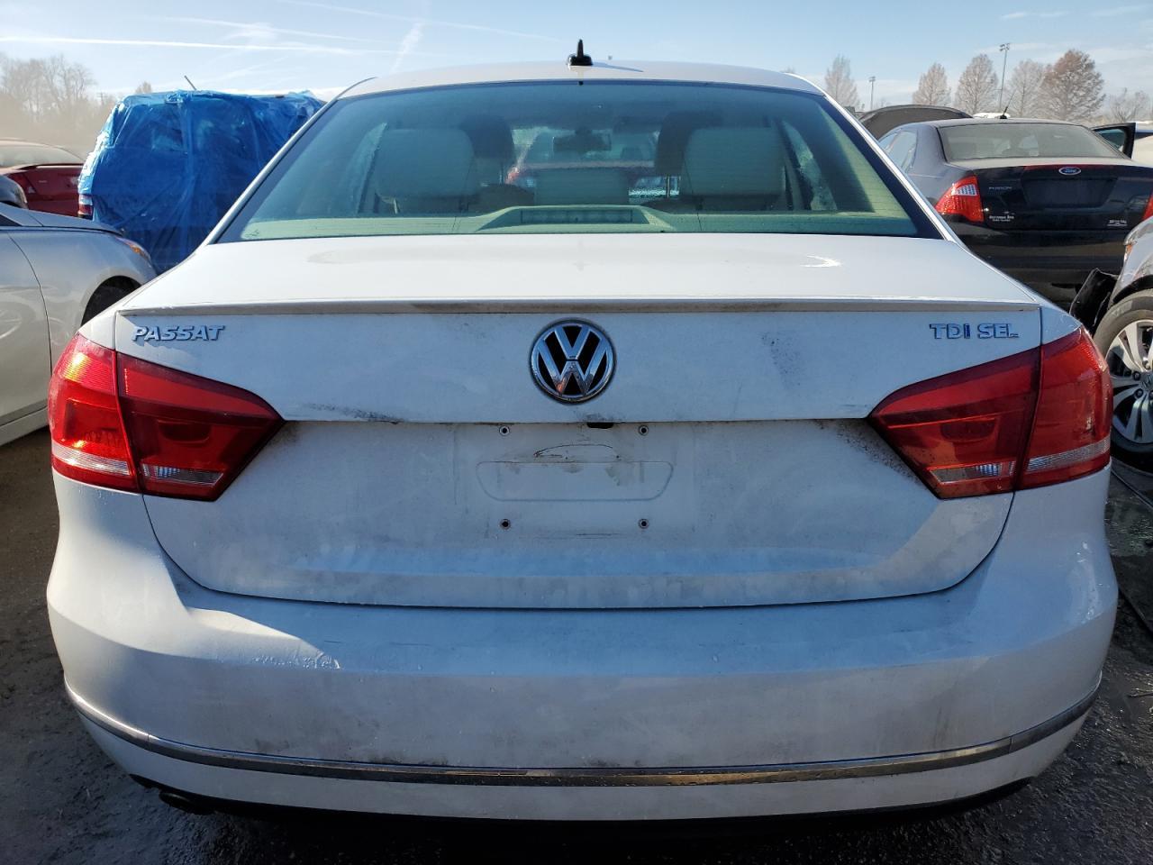 2014 VOLKSWAGEN PASSAT SEL - Фото 6