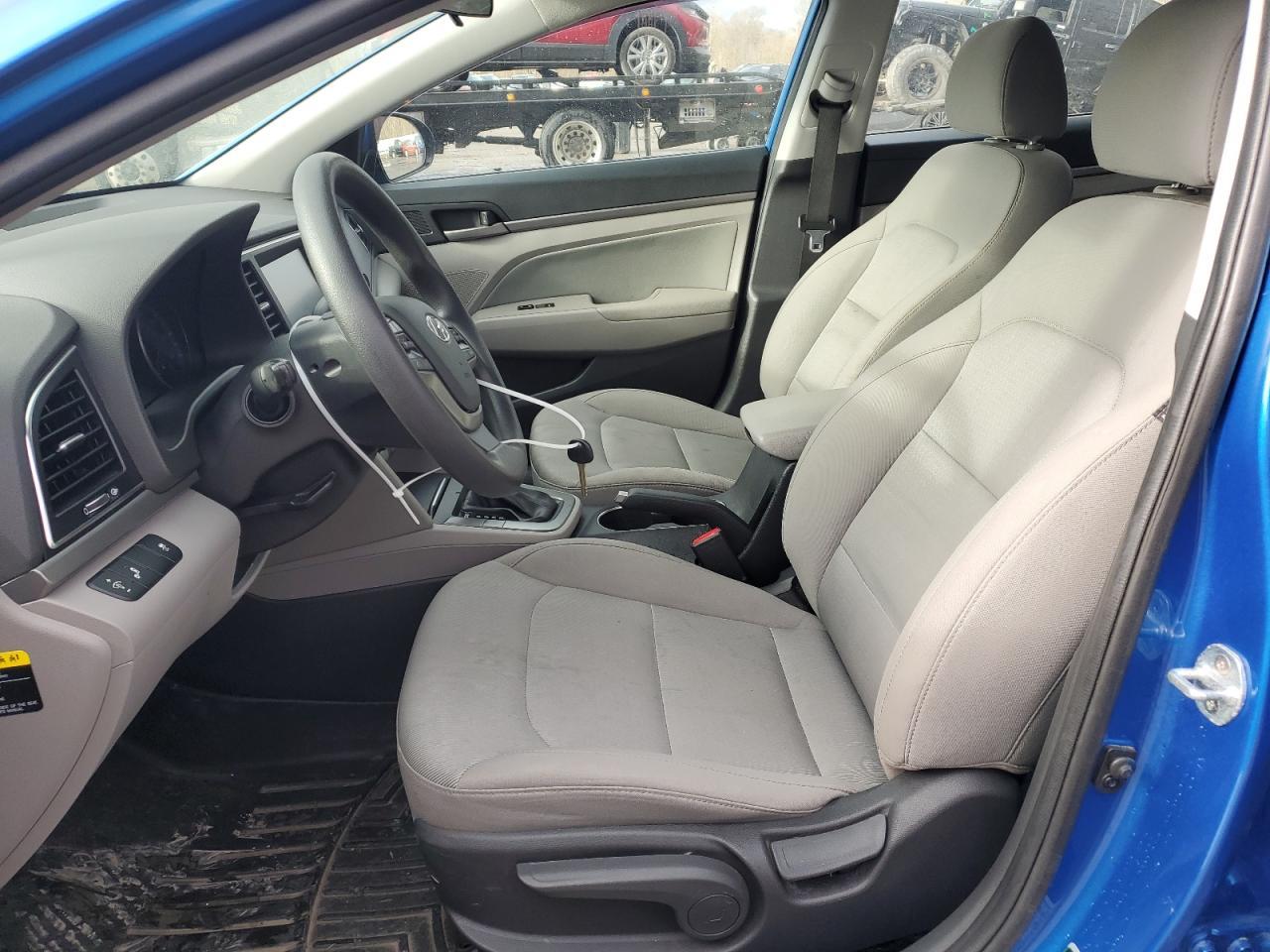 2018 HYUNDAI ELANTRA SE - Фото 7