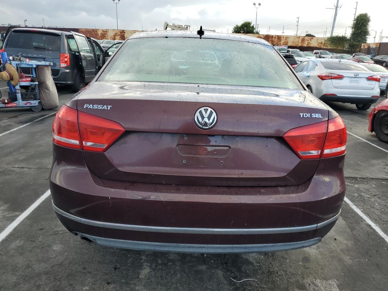 2014 VOLKSWAGEN PASSAT SEL - Фото 6