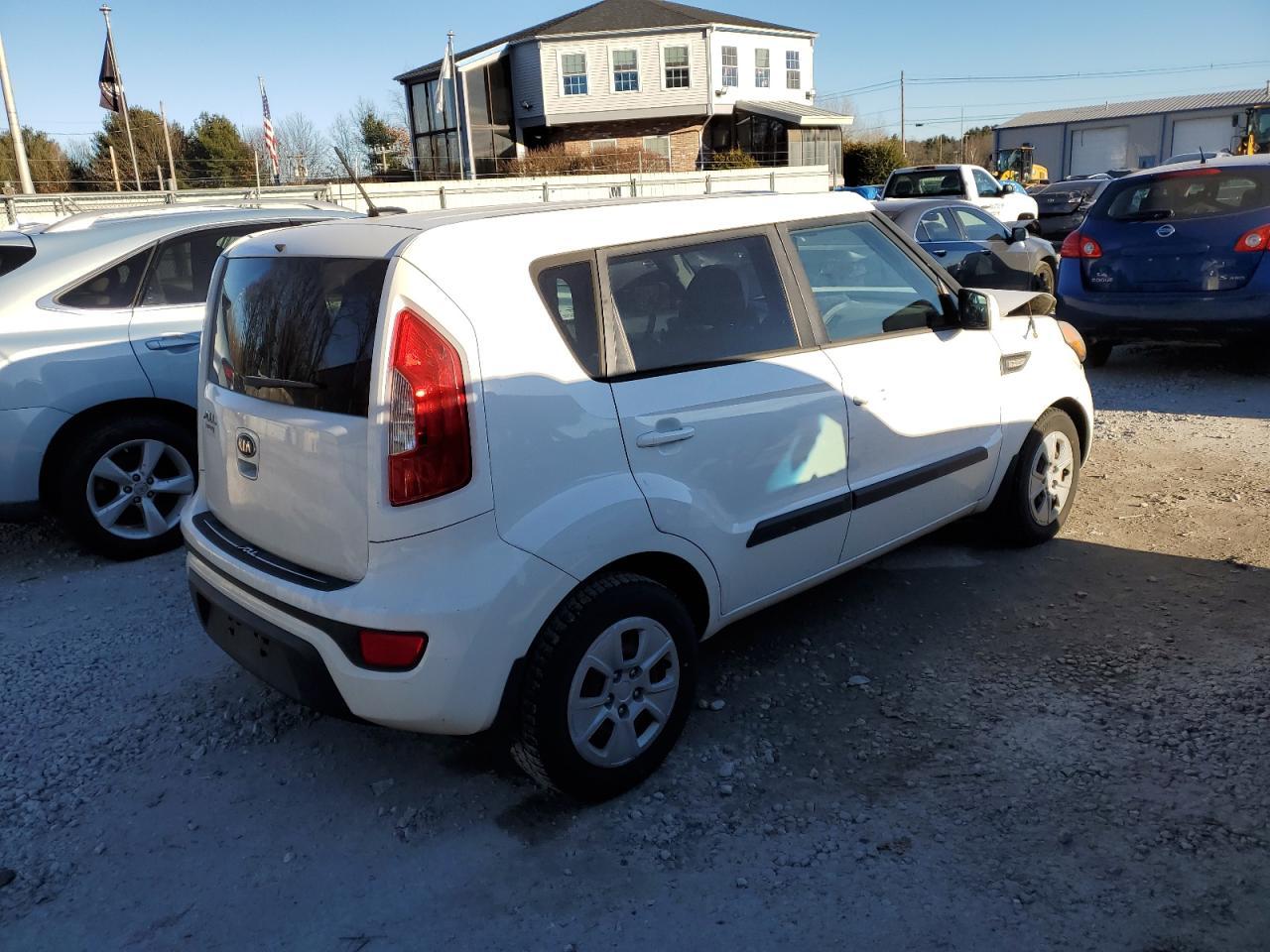 2013 KIA SOUL - Image 3