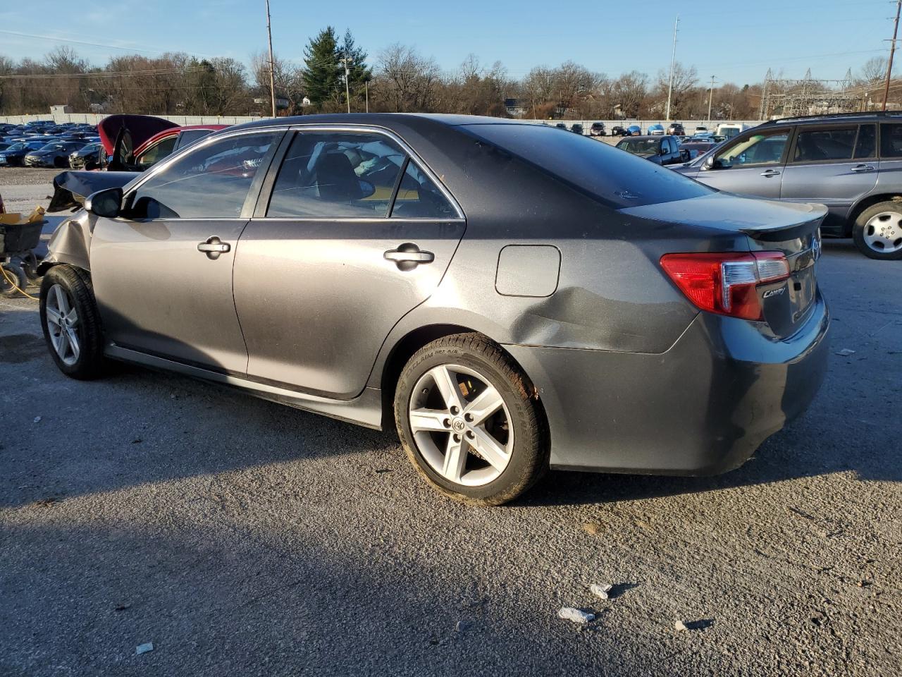 2014 TOYOTA CAMRY L - Фото 2