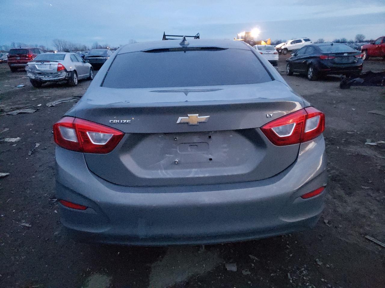 2017 CHEVROLET CRUZE LT - Фото 6