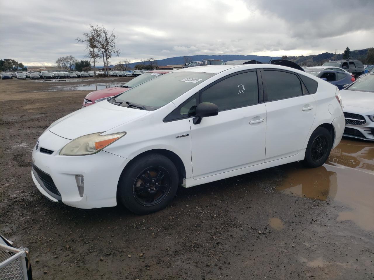 2013 TOYOTA PRIUS car image