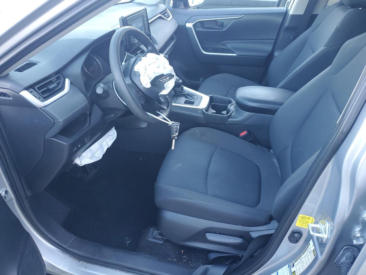 2021 TOYOTA RAV4 LE - Image 7
