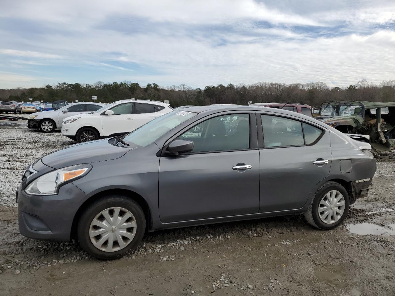 2017 NISSAN VERSA car image