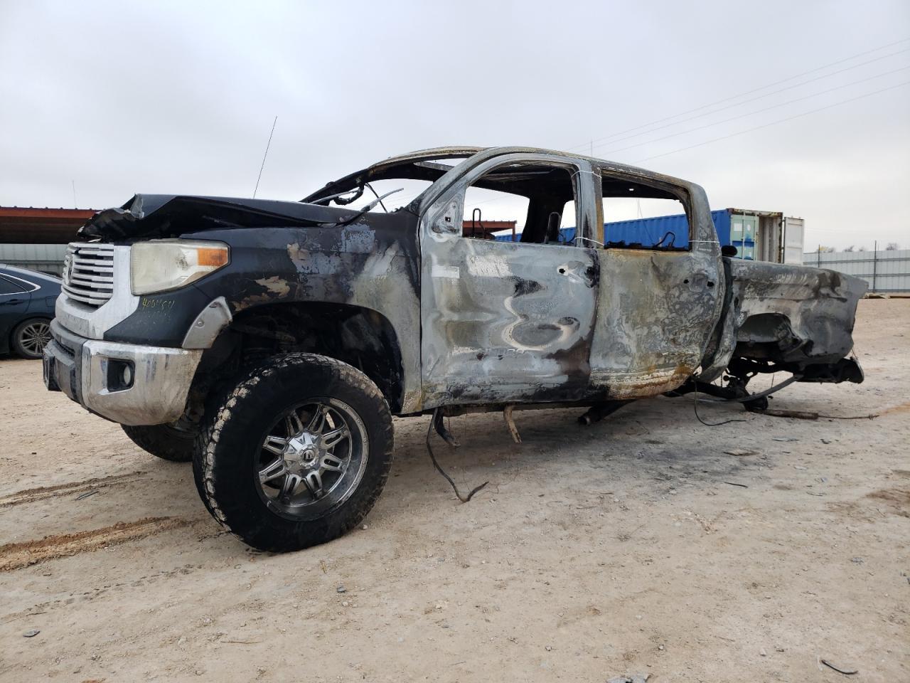 2015 TOYOTA TUNDRA CRE