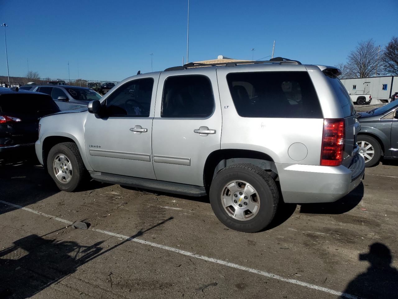 2011 CHEVROLET TAHOE K150 - Image 2