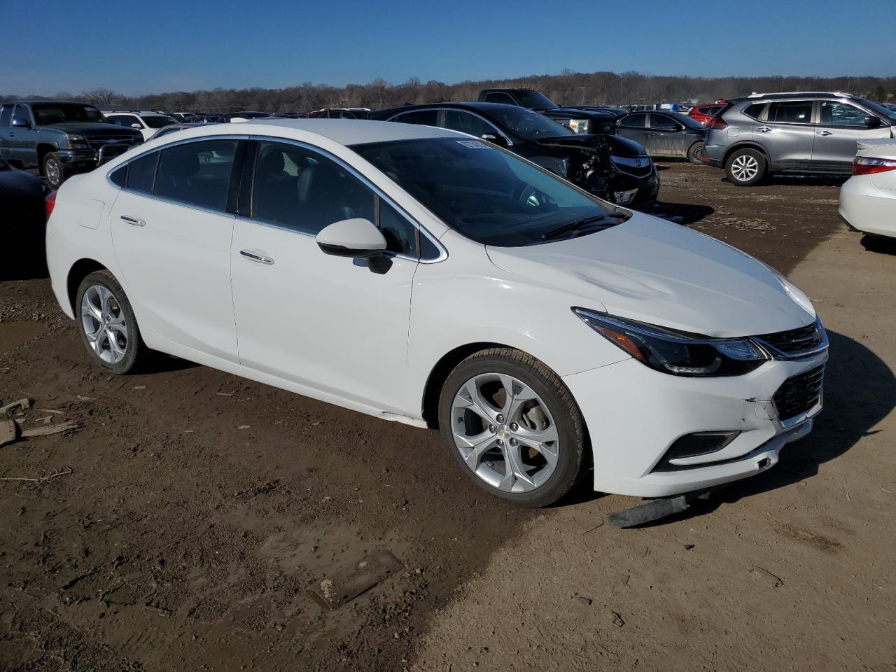 2017 CHEVROLET CRUZE PREM - Фото 4