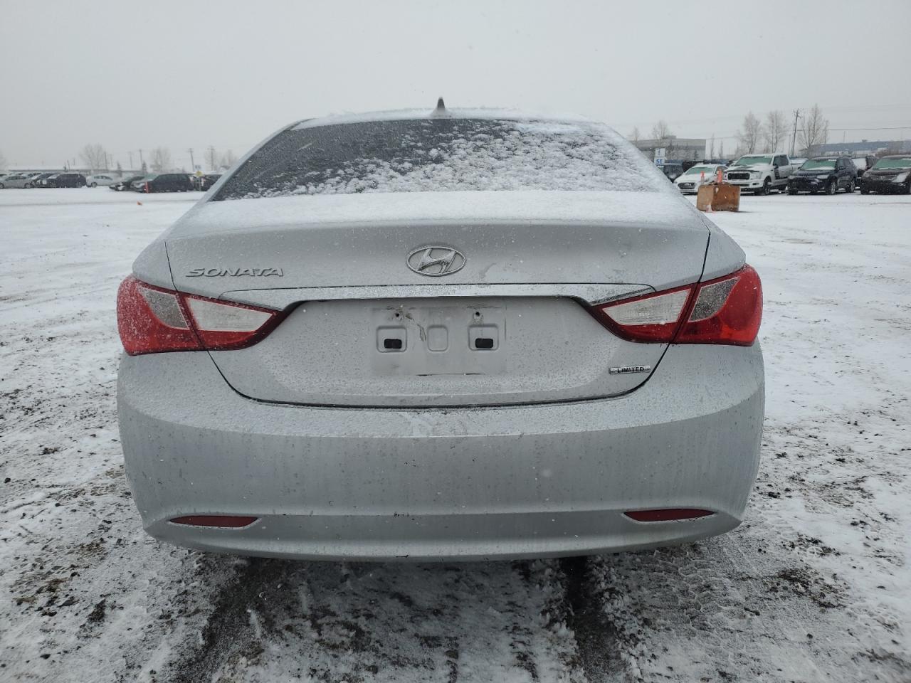 2011 HYUNDAI SONATA SE - Image 6