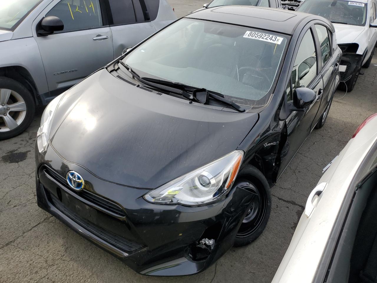 2016 TOYOTA PRIUS C car image