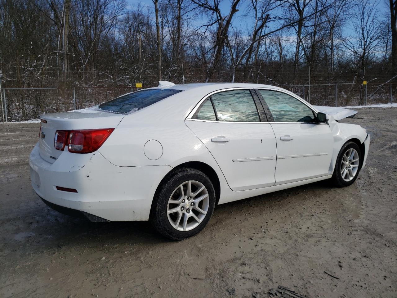 2015 CHEVROLET MALIBU 1LT - Image 3