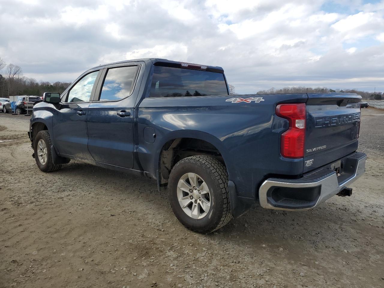 2019 CHEVROLET SILVERADO - Image 2