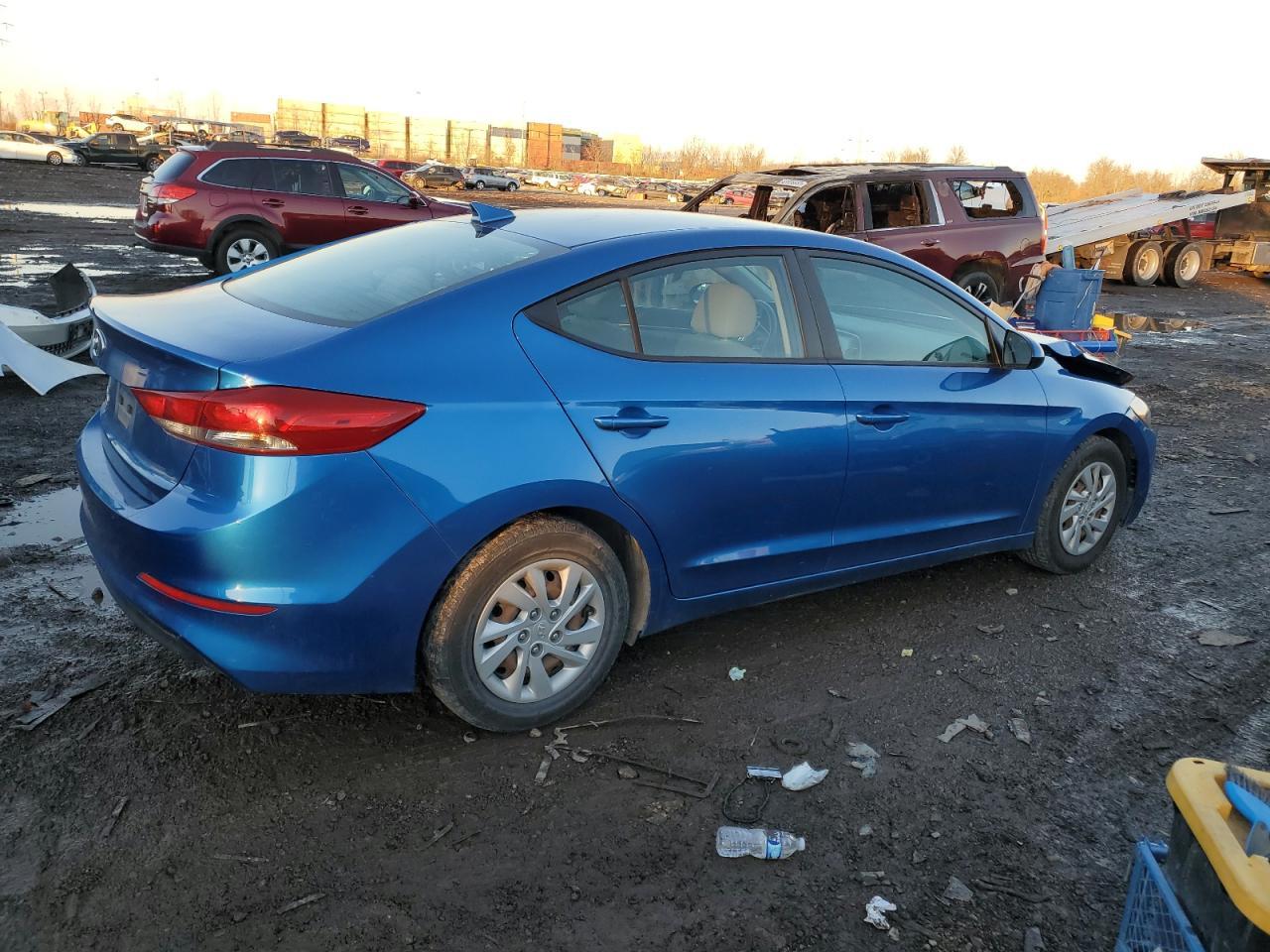 2018 HYUNDAI ELANTRA SE - Image 3