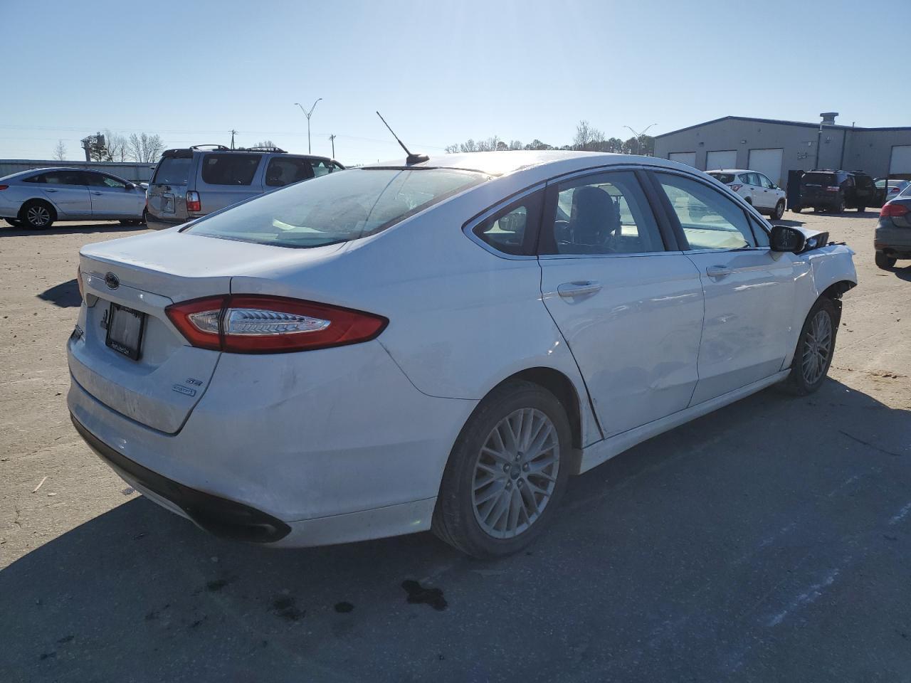 2013 FORD FUSION SE - Image 3