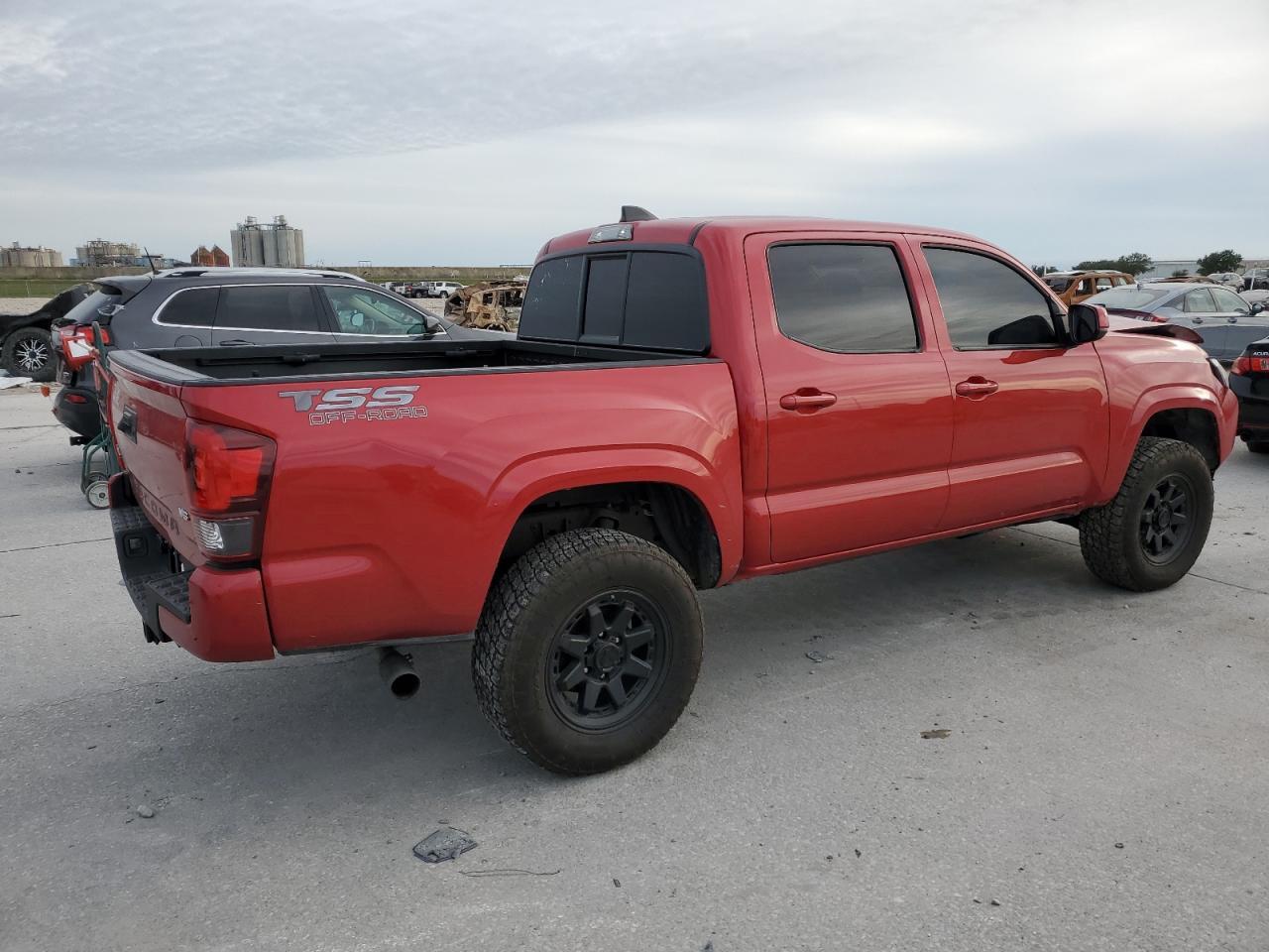 2023 TOYOTA TACOMA DOU - Фото 3