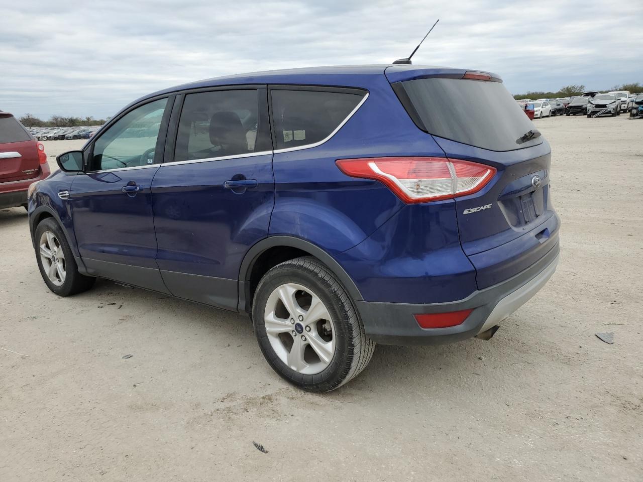 2015 FORD ESCAPE SE - Image 2