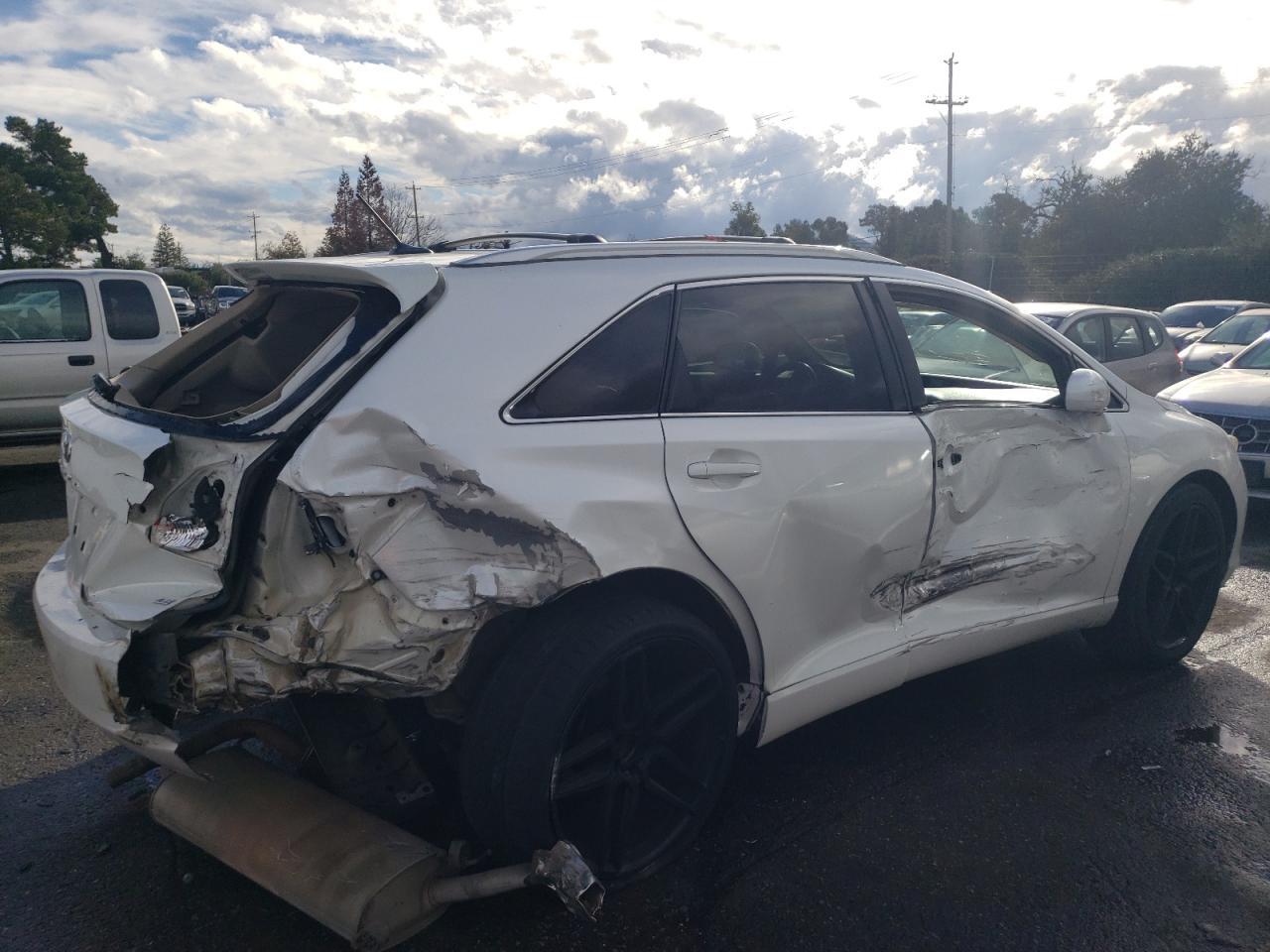 2012 TOYOTA VENZA LE - Фото 3