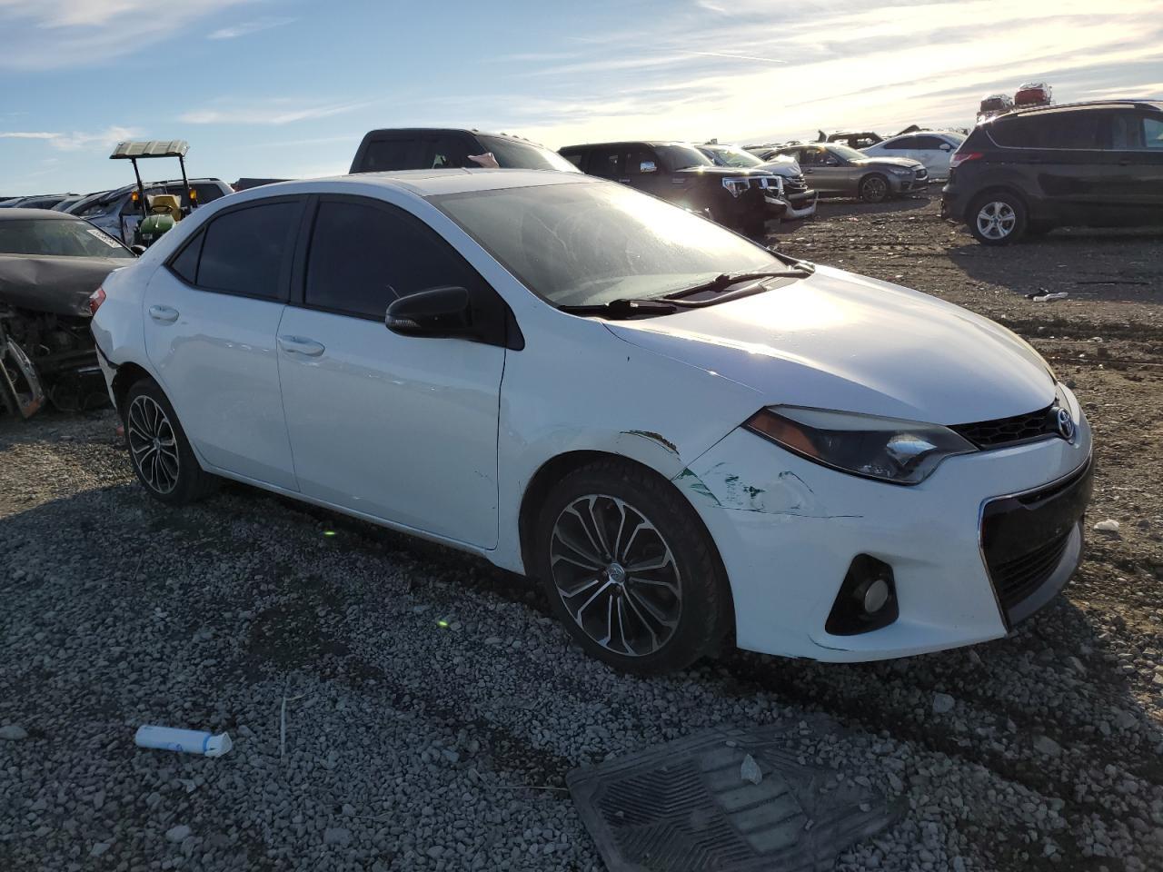 2014 TOYOTA COROLLA L - Image 4