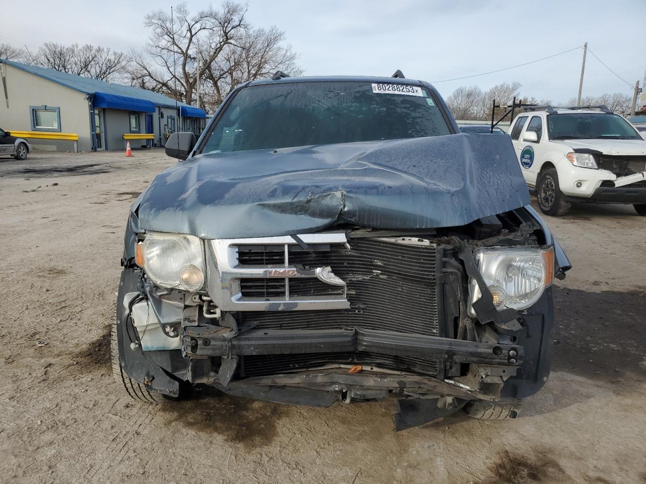 2010 FORD ESCAPE XLT - Image 5