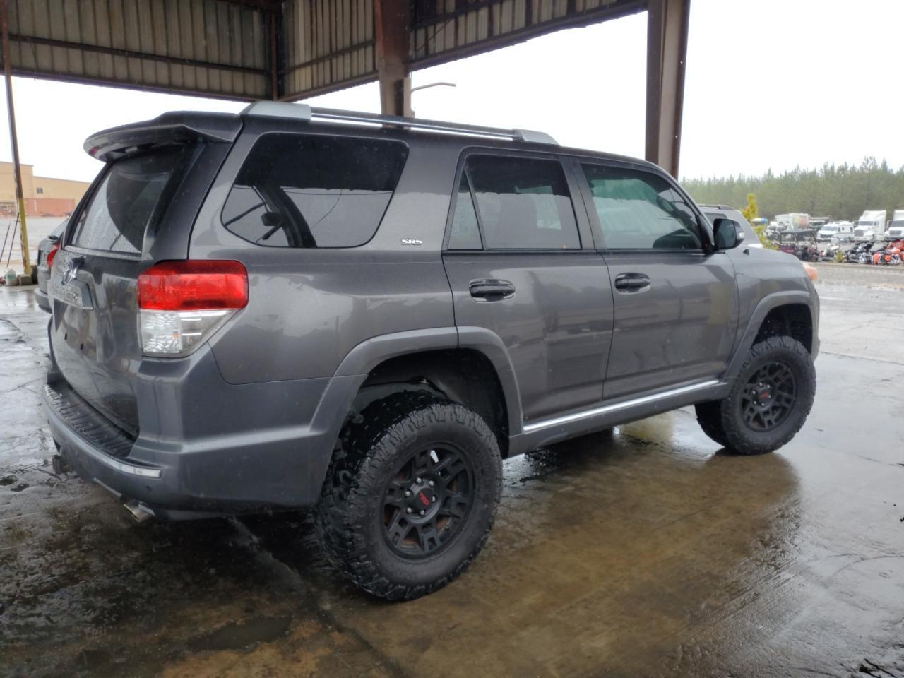 2011 TOYOTA 4RUNNER SR - Image 3