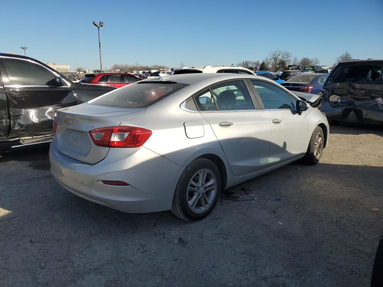 2016 CHEVROLET CRUZE LT - Фото 3