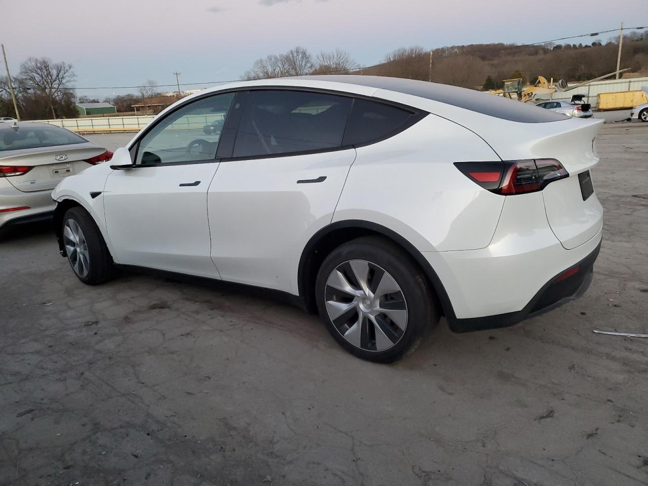 2023 TESLA MODEL Y - Фото 2