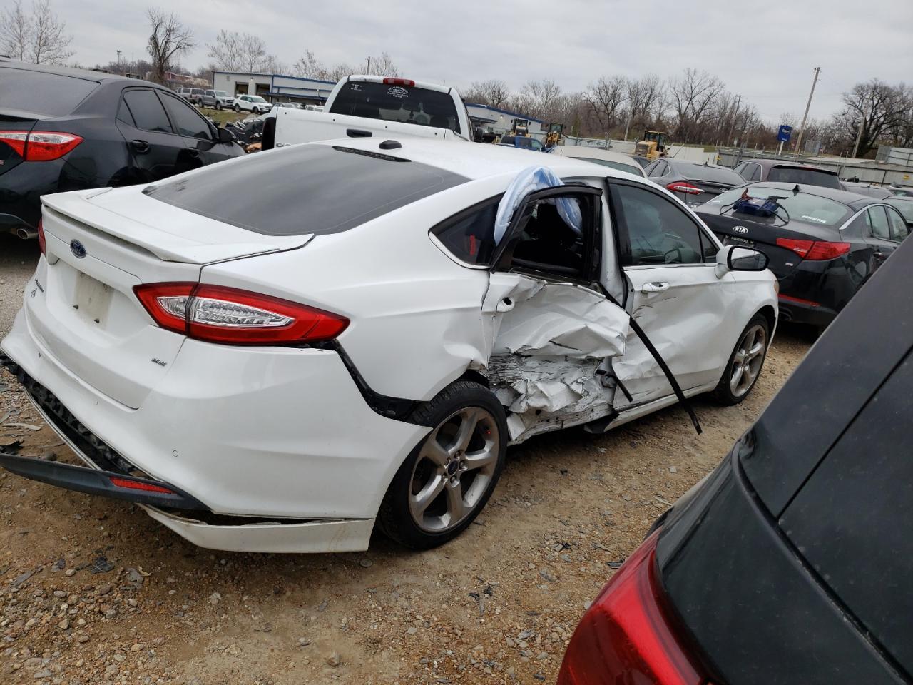 2013 FORD FUSION SE - Image 3