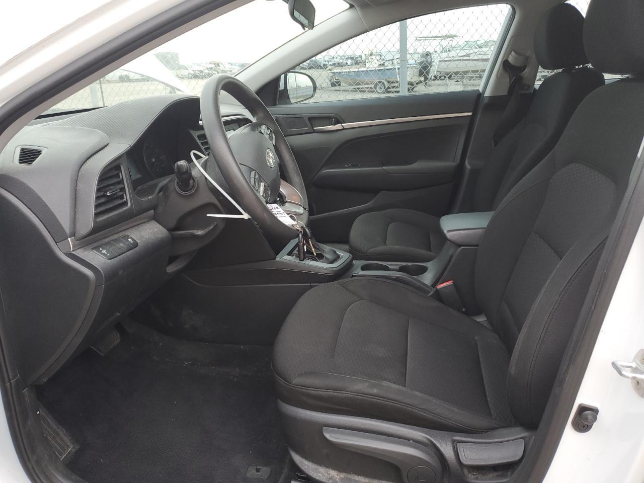 2019 HYUNDAI ELANTRA SE - Фото 7