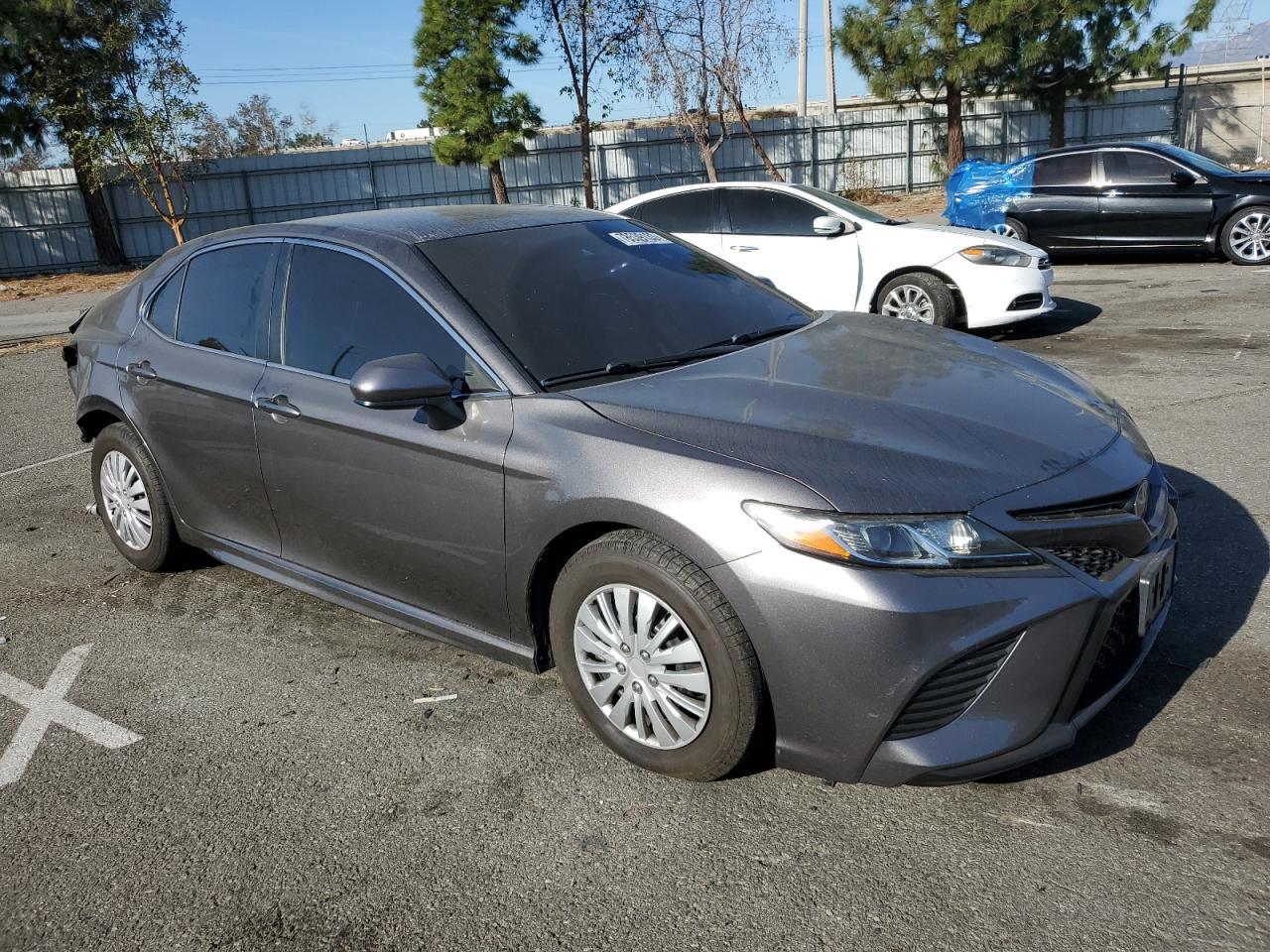 2018 TOYOTA CAMRY L - Image 4