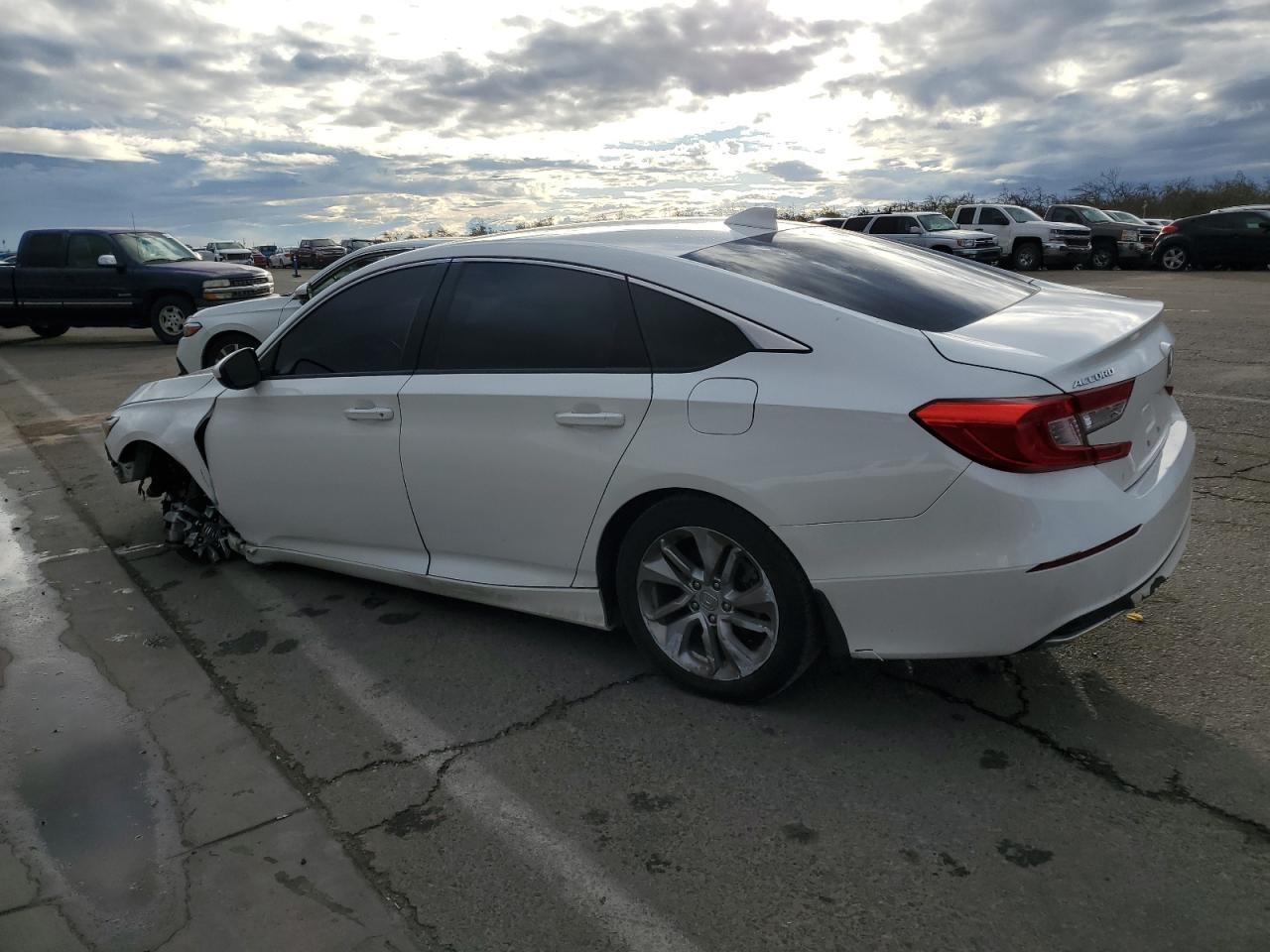 2018 HONDA ACCORD LX - Фото 2