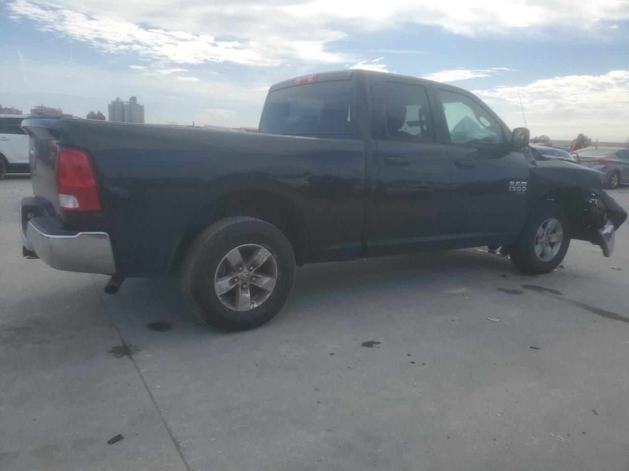 2019 RAM 1500 CLASS - Image 3