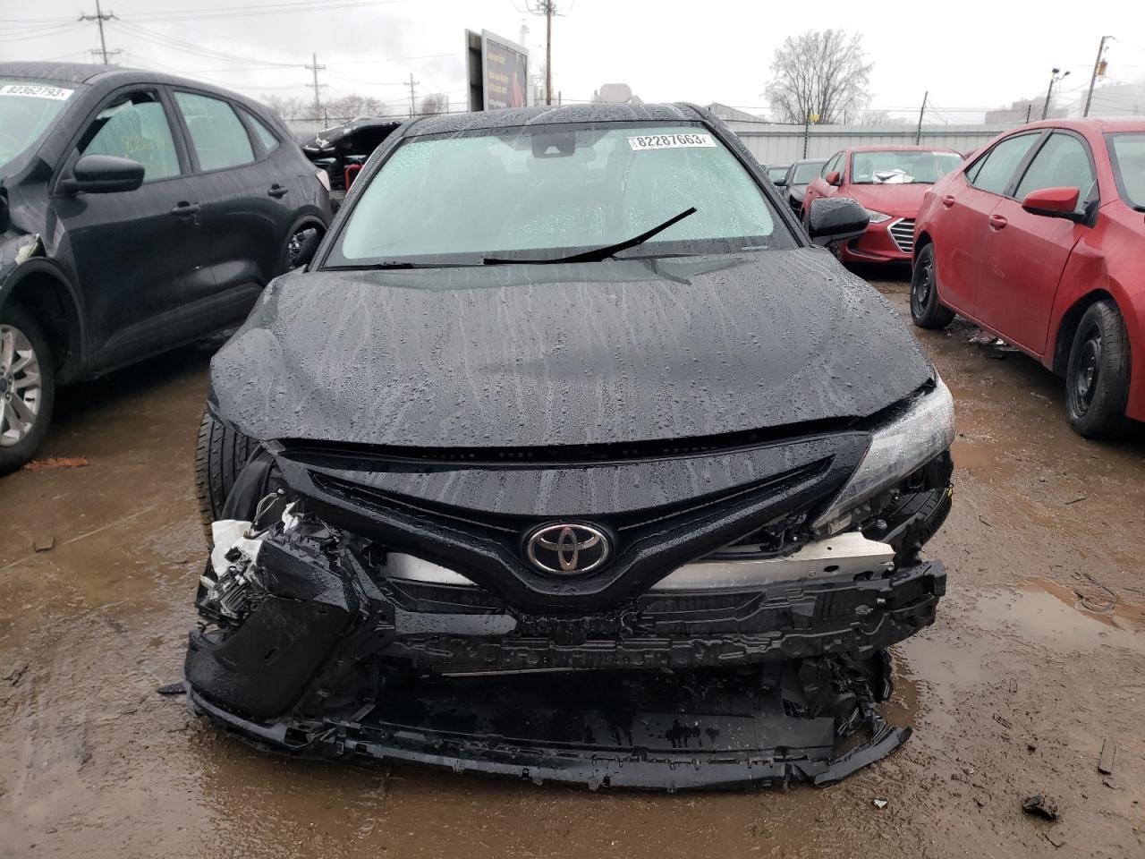 2021 TOYOTA CAMRY SE - Фото 5
