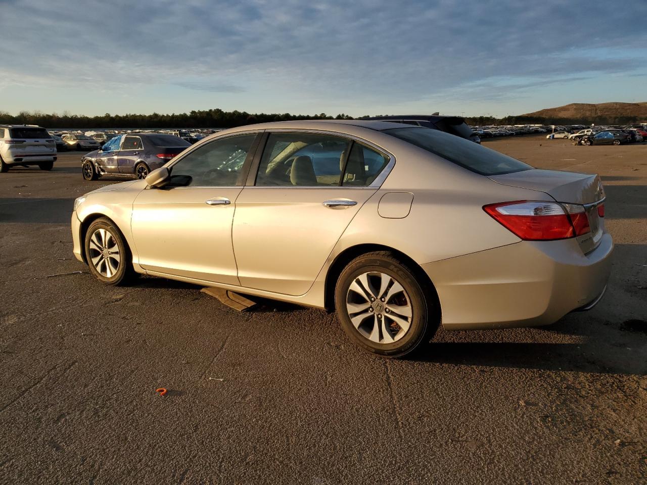 2014 HONDA ACCORD LX - Фото 2