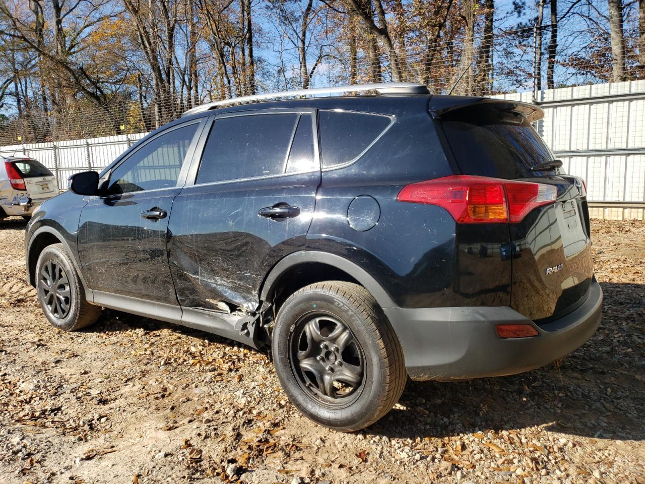 2015 TOYOTA RAV4 LE - Image 2