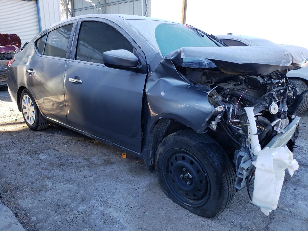 2016 NISSAN VERSA S - Фото 4