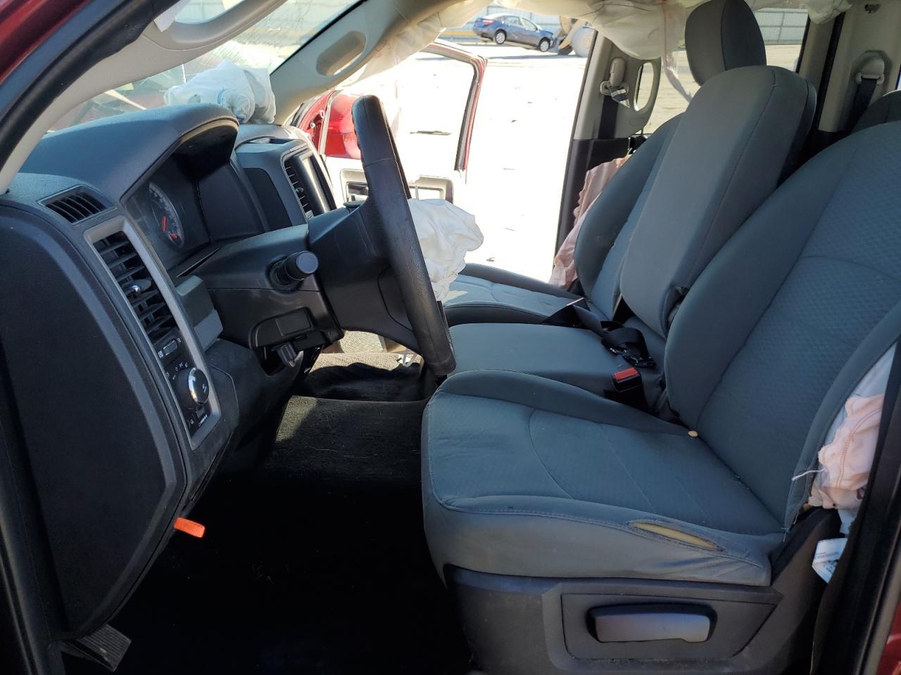 2017 RAM 1500 ST - Image 7