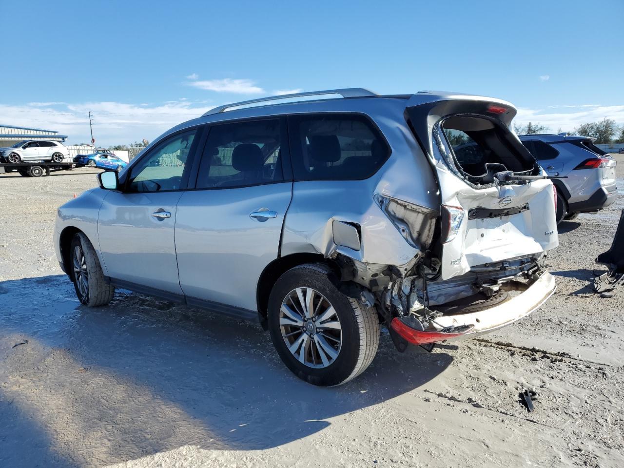 2018 NISSAN PATHFINDER - Image 2