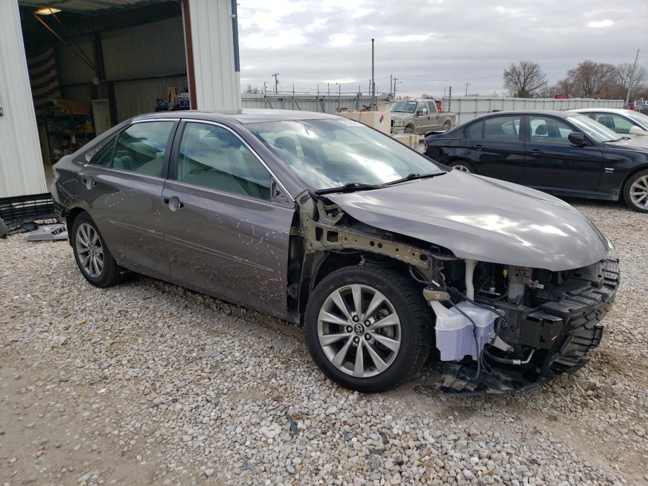 2016 TOYOTA CAMRY LE - Фото 4