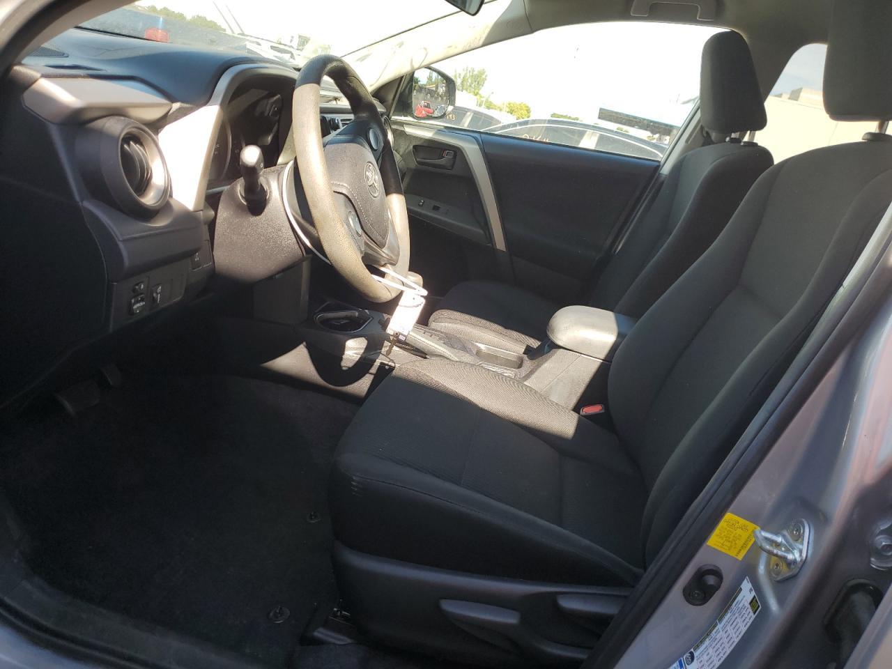 2016 TOYOTA RAV4 LE - Фото 7