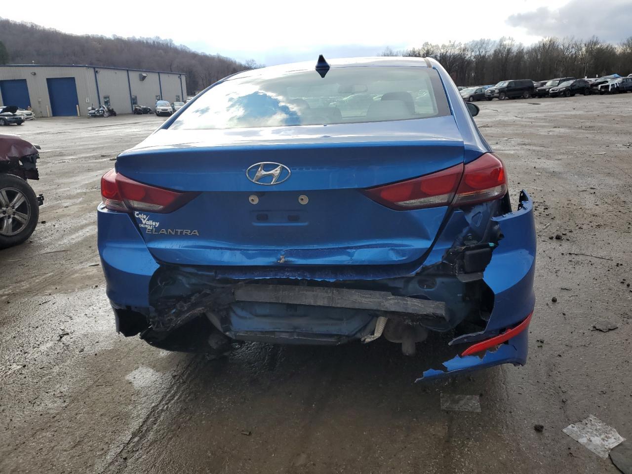 2018 HYUNDAI ELANTRA SE - Фото 6
