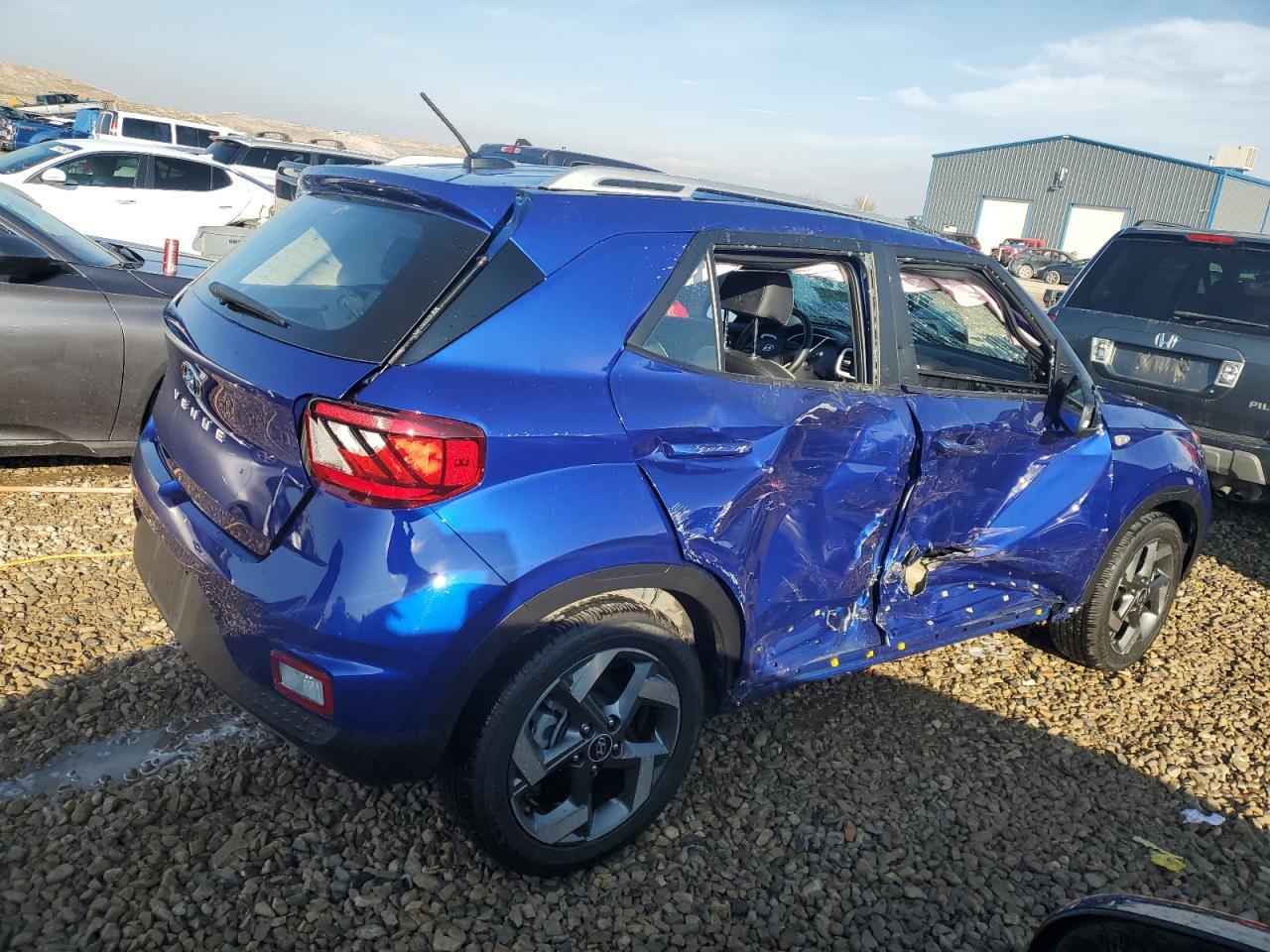 2023 HYUNDAI VENUE SEL - Image 3