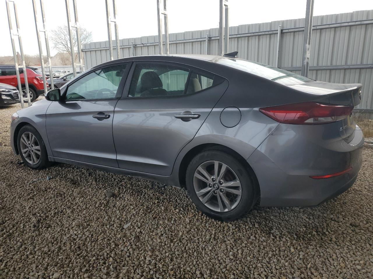 2017 HYUNDAI ELANTRA SE - Фото 2
