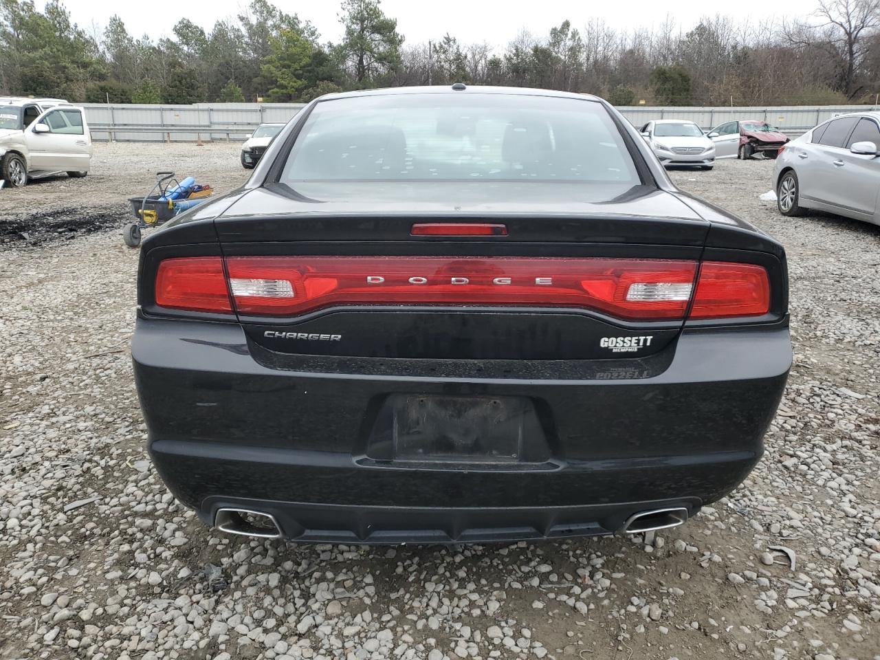2013 DODGE CHARGER SE - Image 6
