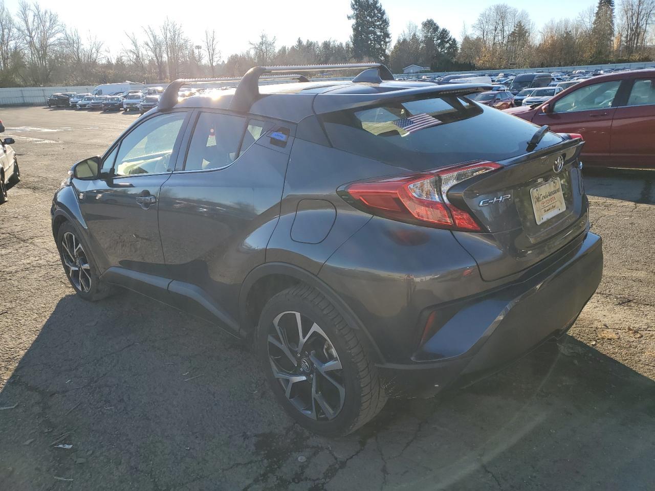 2019 TOYOTA C-HR XLE - Фото 2