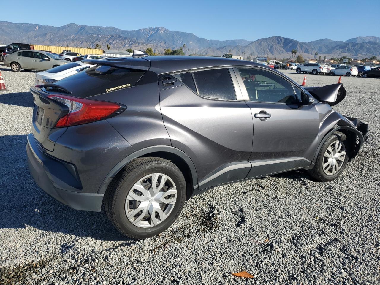 2021 TOYOTA C-HR XLE - Image 3