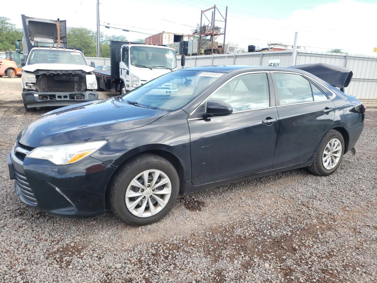 2016 TOYOTA CAMRY LE car image