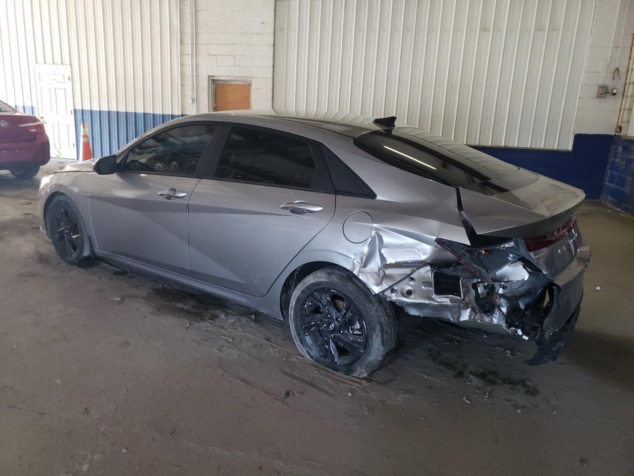 2022 HYUNDAI ELANTRA SE - Image 2