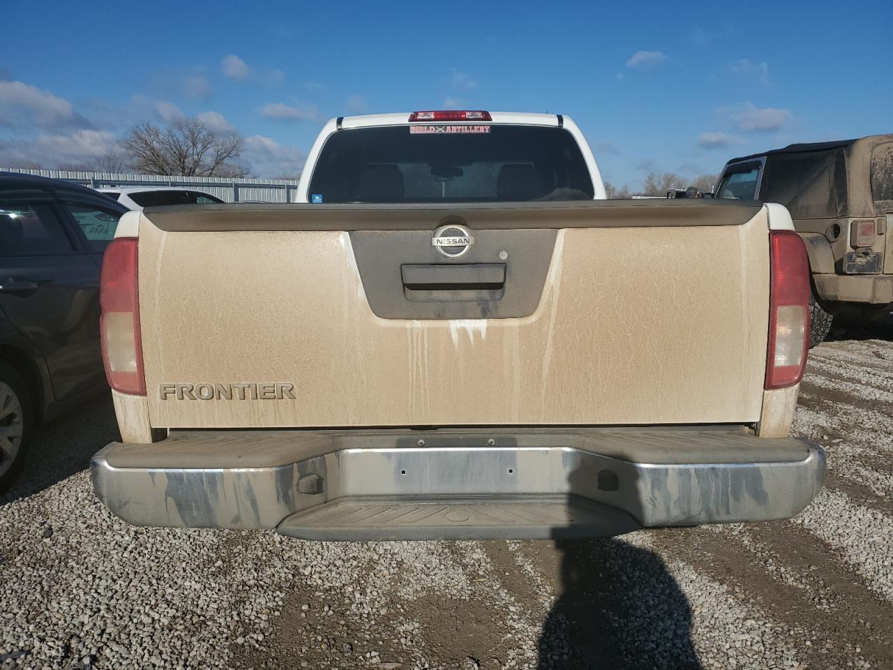 2016 NISSAN FRONTIER S - Фото 6