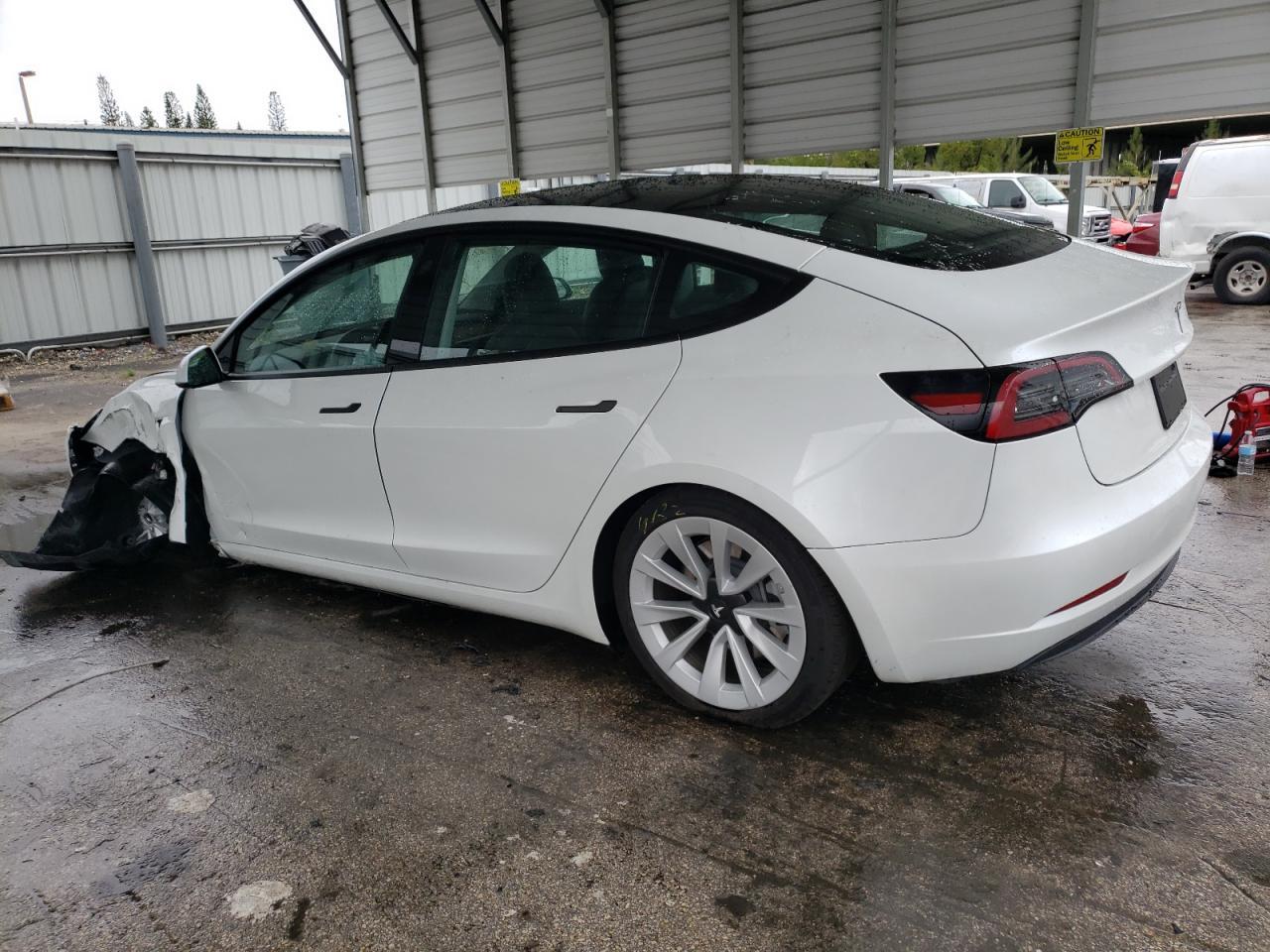 2023 TESLA MODEL 3 - Фото 2