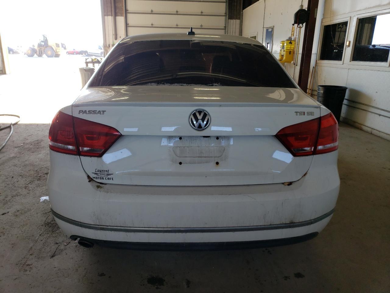 2015 VOLKSWAGEN PASSAT SE - Фото 6